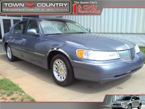 Graphite Blue Metallic Lincoln Town Car Signature.  Click to enlarge. Graphite Blue Metallic Lincoln Town Car Signature.  Click to enlarge.