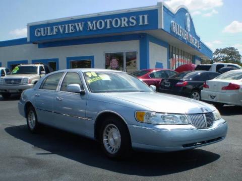 Light Blue Metallic Lincoln Town Car Executive.  Click to enlarge.