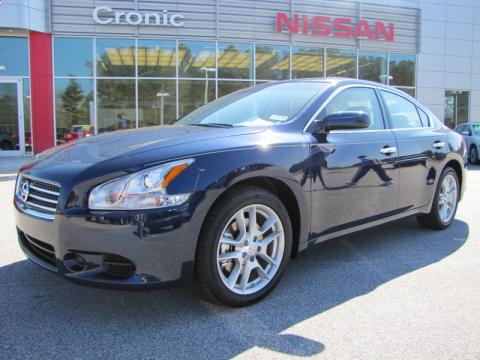 Navy Blue Nissan Maxima 3.5 S.  Click to enlarge.