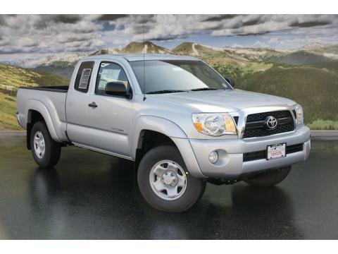 Silver Streak Mica Toyota Tacoma V6 SR5 Access Cab 4x4.  Click to enlarge.