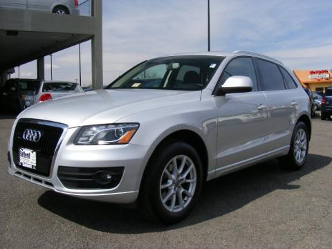 Ice Silver Metallic Audi Q5 3.2 Premium quattro.  Click to enlarge.