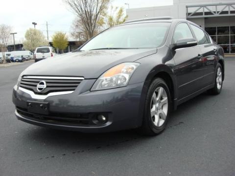 Dark Slate Metallic Nissan Altima 3.5 SL.  Click to enlarge.