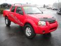 Front 3/4 View of 2004 Nissan Frontier SC Crew Cab 4x4 #2