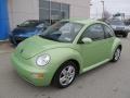 Front 3/4 View of 2004 Volkswagen New Beetle GL Coupe #2
