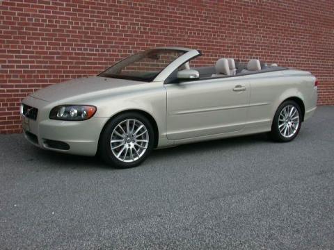 Zanzibar Gold Metallic Volvo C70 T5.  Click to enlarge.