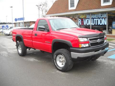 Victory Red Chevrolet Silverado 2500HD Classic Work Truck Regular Cab 4x4.  Click to enlarge.