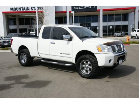 White Nissan Titan SE King Cab 4x4. Click to enlarge. White Nissan Titan SE King Cab 4x4. Click to enlarge.