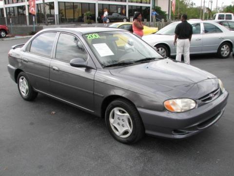 Pewter Gray Kia Sephia LS.  Click to enlarge.