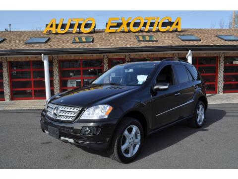 Verde Brook Metallic Mercedes-Benz ML 350 4Matic.  Click to enlarge.