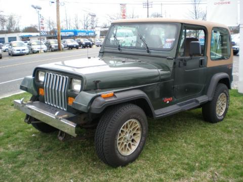 Moss Green Pearl Jeep Wrangler S 4x4.  Click to enlarge.