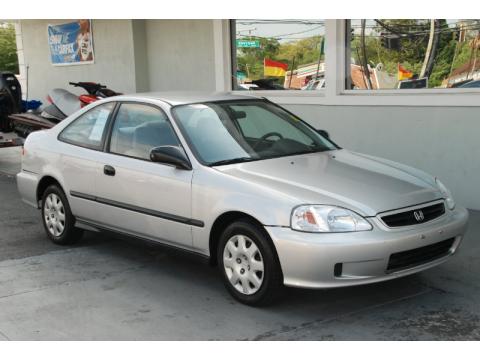 Vogue Silver Metallic Honda Civic DX Coupe.  Click to enlarge.