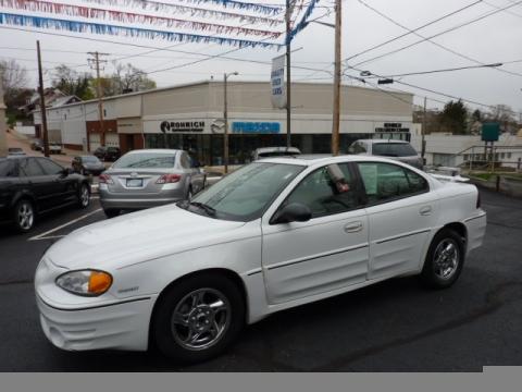 Summit White Pontiac Grand Am GT Sedan.  Click to enlarge.