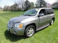 Front 3/4 View of 2005 GMC Envoy Denali 4x4 #2