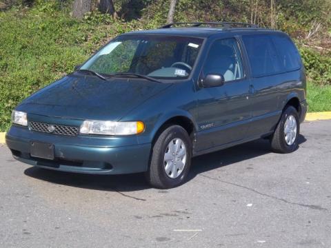 Caribbean Blue Metallic Nissan Quest XE.  Click to enlarge.