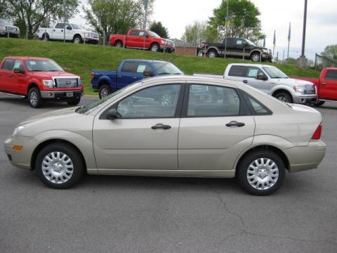 Pueblo Gold Metallic Ford Focus ZX4 S Sedan.  Click to enlarge.