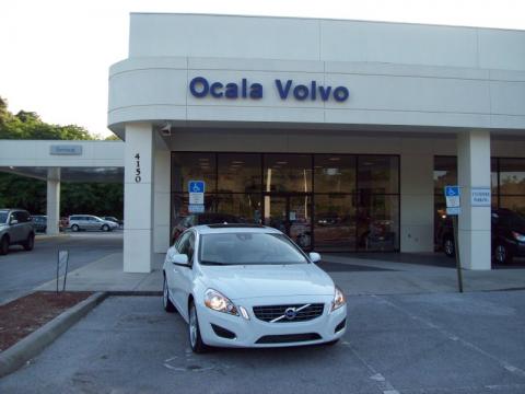 Ice White Volvo S60 T5. Click to enlarge. Ice White Volvo S60 T5. Click to enlarge.