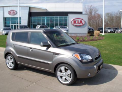 Titanium Gray Kia Soul !.  Click to enlarge.