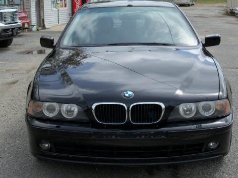 Jet Black BMW 5 Series 525i Sedan.  Click to enlarge.