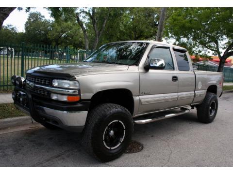 Light Pewter Metallic Chevrolet Silverado 1500 LS Z71 Extended Cab 4x4.  Click to enlarge.