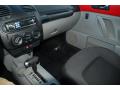  1998 Volkswagen New Beetle Black Interior #14