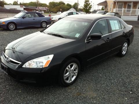 Nighthawk Black Pearl Honda Accord EX-L Sedan.  Click to enlarge.