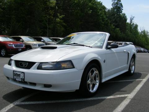 Oxford White Ford Mustang GT Convertible.  Click to enlarge.