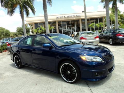 Blue Ribbon Metallic Toyota Camry SE V6.  Click to enlarge.