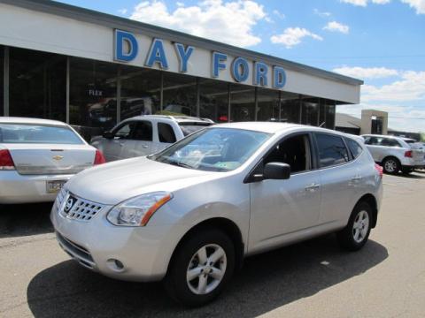 Nissan Rogue 360 Awd. Silver Ice 2010 Nissan Rogue S AWD 360° Value Package with Black interior