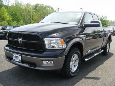 Brilliant Black Crystal Pearl Dodge Ram 1500 SLT Outdoorsman Quad Cab 4x4.  Click to enlarge.