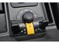 Controls of 2006 Land Rover LR3 V8 SE #17