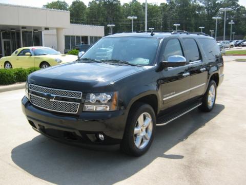 Black Granite Metallic Chevrolet Suburban LTZ.  Click to enlarge.