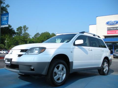 Diamond White Pearl Mitsubishi Outlander XLS 4WD. Click to enlarge. Diamond White Pearl Mitsubishi Outlander XLS 4WD. Click to enlarge.