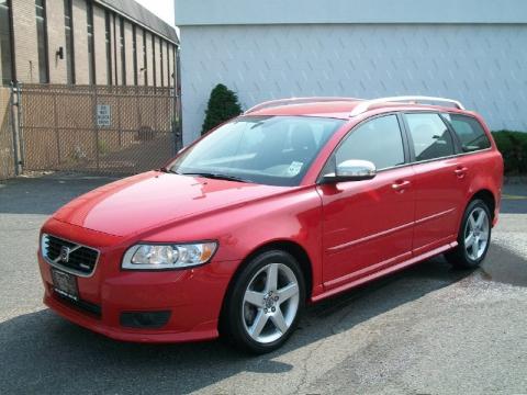 Passion Red Volvo V50 T5 R-Design. Click to enlarge. Passion Red Volvo V50 T5 R-Design. Click to enlarge.