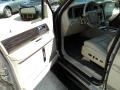 2010 Navigator L #16 2010 Navigator L #16