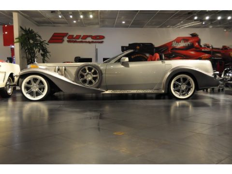 Light Platinum Cadillac XLR Palazzi Godfather Roadster.  Click to enlarge. Light Platinum Cadillac XLR Palazzi Godfather Roadster.  Click to enlarge.