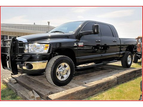 Brilliant Black Crystal Pearl Dodge Ram 2500 SLT Mega Cab 4x4.  Click to enlarge.