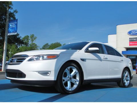 White Platinum Tri-Coat Ford Taurus SHO AWD.  Click to enlarge.