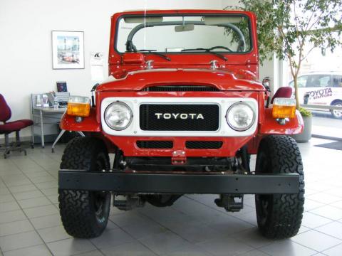 Red Toyota Land Cruiser FJ40.  Click to enlarge.