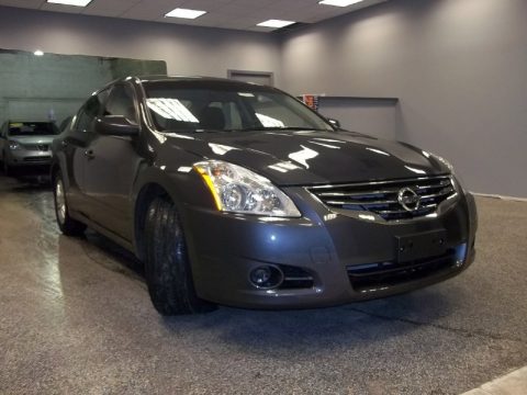 Metallic Slate Nissan Altima 2.5 S.  Click to enlarge.