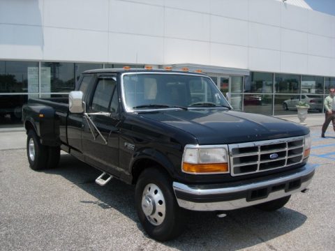 Black Ford F350 XLT Extended Cab Dually.  Click to enlarge.