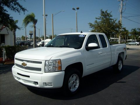 Summit White Chevrolet Silverado 1500 LT Extended Cab 4x4.  Click to enlarge.