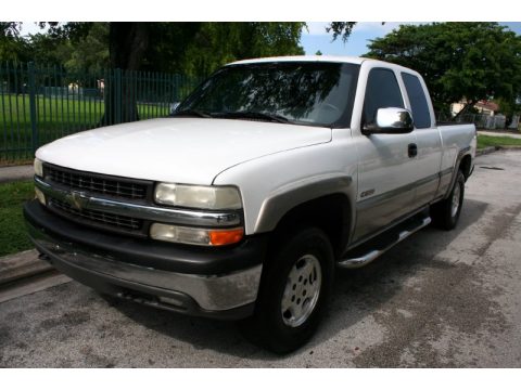 Summit White Chevrolet Silverado 1500 Z71 Extended Cab 4x4.  Click to enlarge.