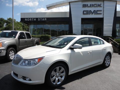 White Diamond Tricoat Buick LaCrosse FWD.  Click to enlarge.