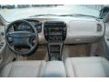 Dashboard of 2000 Ford Explorer XLT #10