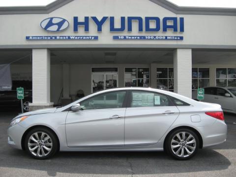 Radiant Silver Hyundai Sonata Limited 2.0T.  Click to enlarge.