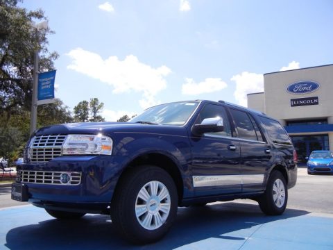 Dark Blue Pearl Metallic Lincoln Navigator 4x2.  Click to enlarge.