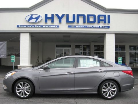 Harbor Gray Metallic Hyundai Sonata SE 2.0T.  Click to enlarge.