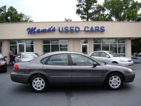 Dark Shadow Grey Metallic Ford Taurus SE.  Click to enlarge.