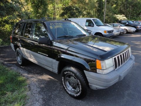 Black Jeep Grand Cherokee Laredo 4x4.  Click to enlarge.