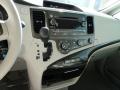 2011 Sienna LE #13